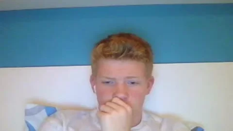 concupiscent 18yo lad From Belgium Fingers His booty - W