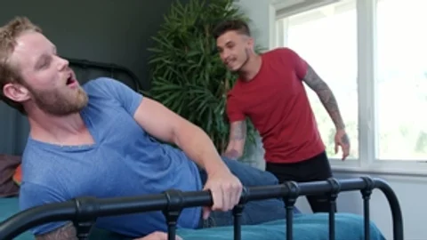 Next Door Raw: Tight Fit: Raw Cock in Shawn's Hole