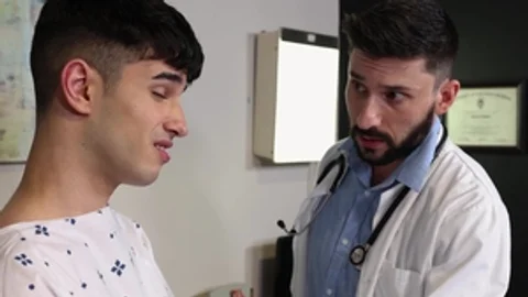 DoctorTapes: Scott Shows Rob His Long, Hard Secret Weapon