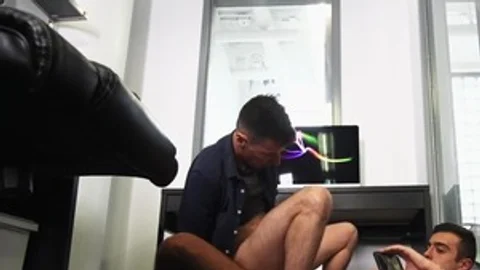 males In Public 52: Office - American Nail