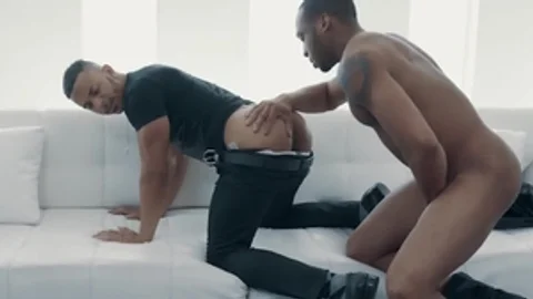 Noir Male - Athletic Trent King exposing huge penis