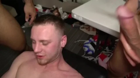undress And poke - blowjob Scene