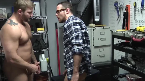 Janitor's Closet - Uniform poke