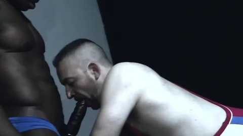 MachoFactory.com: Throat fuck in the gym