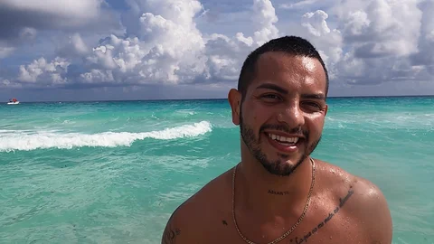 Latin Leche: Sun-kissed Antuan Can't Resist Compliments