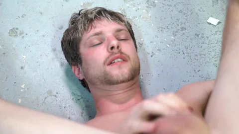 Masqulin - Tattooed Benjamin Blue has a passion for gloryhole
