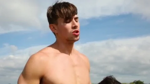 Stranded - Damien Stone, Jack Hunter 69 Hook up
