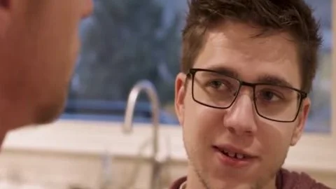 Geeky Swinger Will Braun Bottoms For friend's bf (Part 2)