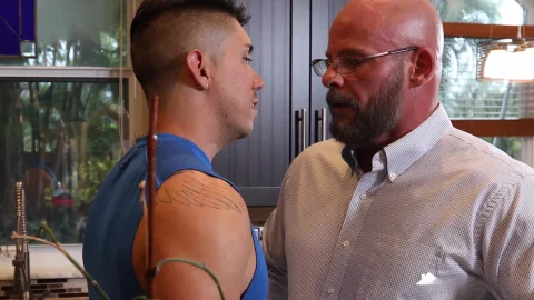 Family Creep: In Deep With Daddy And Deep-throating Fun