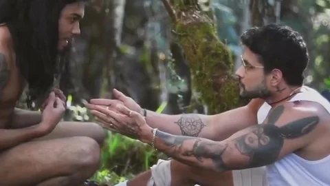 Alejo Espina (aospinad) And Tarzan bang In The Woods