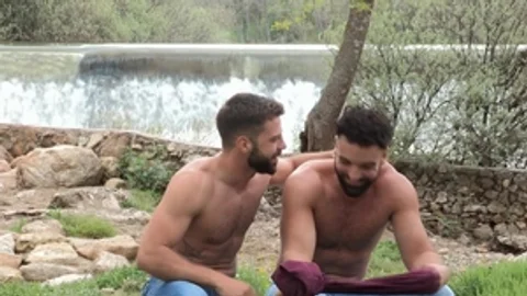 Hot House: Furry Hector De Silva reality teasing